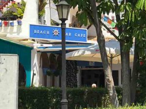 Beach Bar Cafe 2018