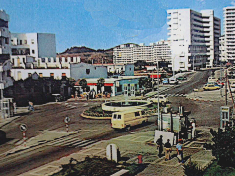 The Centre O Arroyo de la Miel.  Looking accross the roundabout to Calle Blas Infante on the left