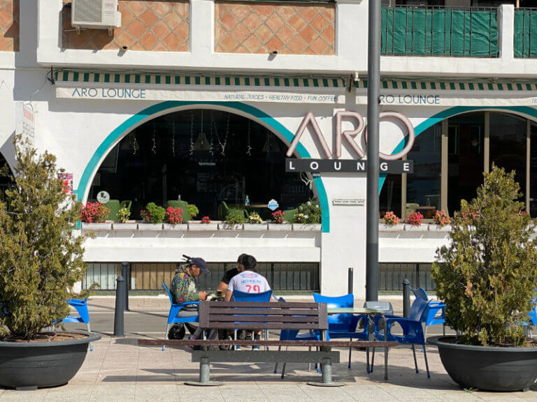 Aro Lounge
