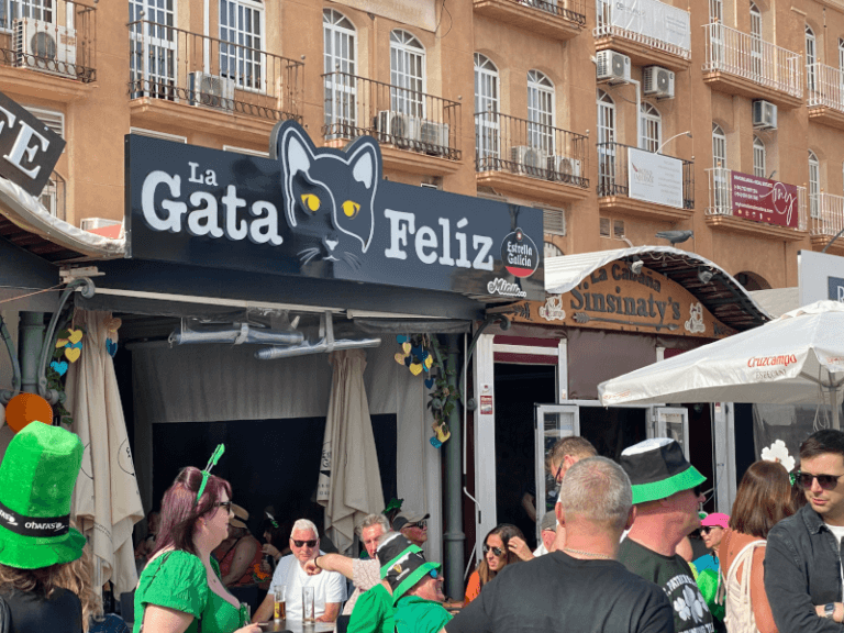 La Gata Feliz