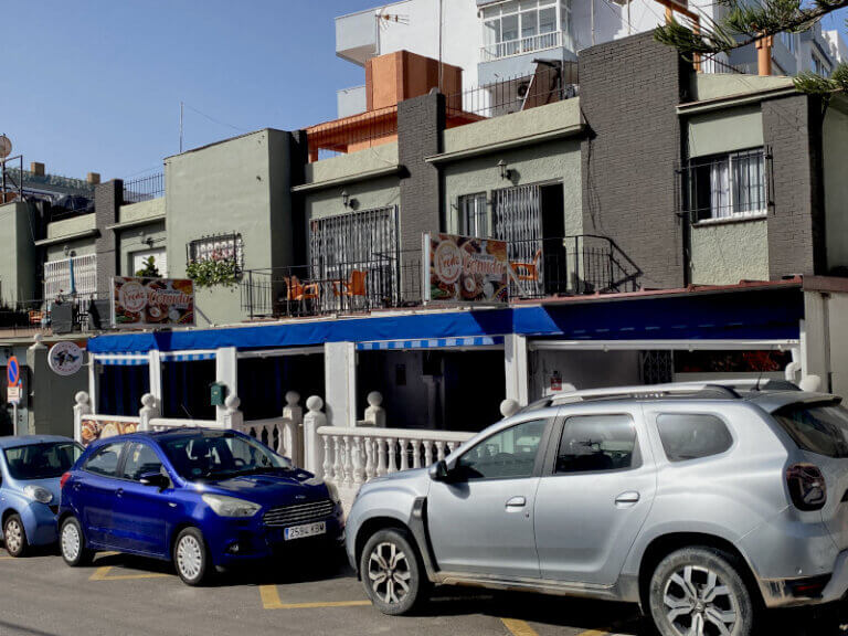 Freds Bar 2025